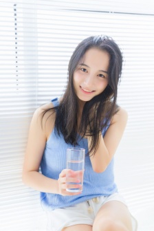 请问您今天要来点兔子吗??